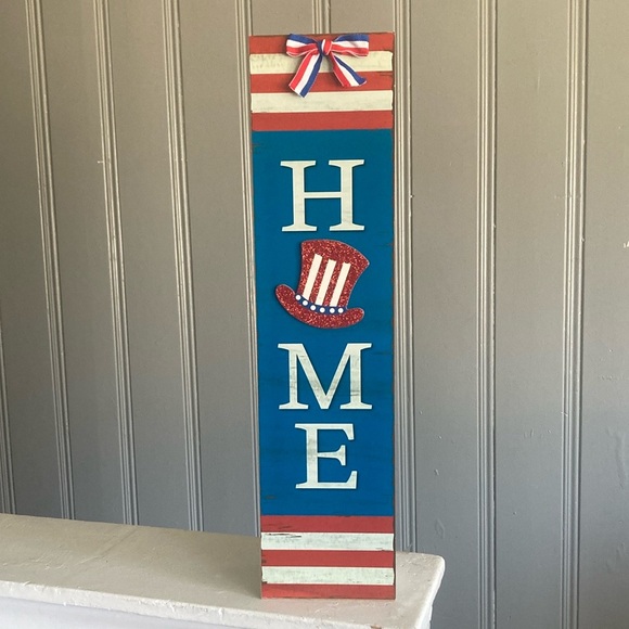 NWT Vertical Wooden HOME 🎩 Patriotic Hanging Decoration Sign - Picture 16 of 17